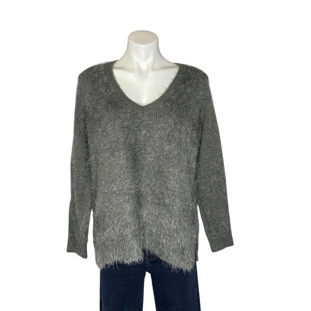 GENTLE FAWN Pullover Sweater Fuzzy Eyelash Yarn Long Sleeves V Neck Grey Small